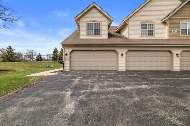 8517 Stratford ROAD, Oak Creek, WI 53154
