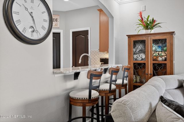 4480 DEERWOOD LAKE Parkway 454, Jacksonville, FL 32216