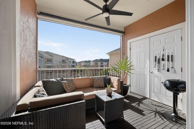 4480 DEERWOOD LAKE Parkway 454, Jacksonville, FL 32216