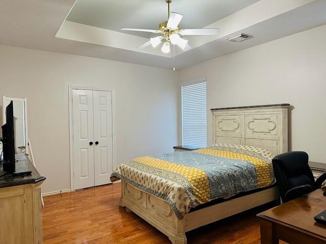 26 Jewelsford Drive, The Woodlands, TX 77382