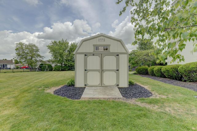 817 Robin Court, Dyer, IN 46311