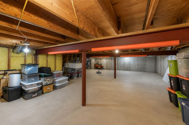 817 Robin Court, Dyer, IN 46311