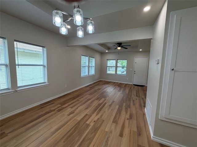 712 N Hobson Avenue, Shawnee, OK 74801