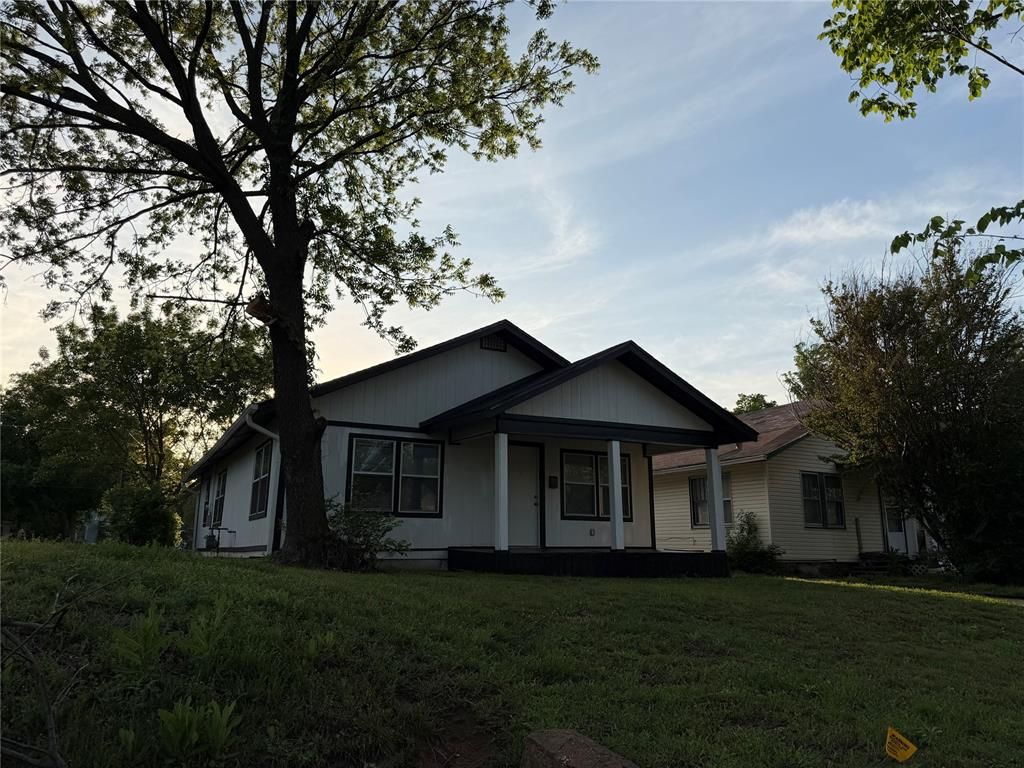 712 N Hobson Avenue, Shawnee, OK 74801
