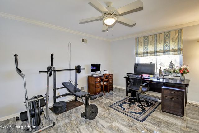 4875 Sherburn Ln UNIT 3D, Louisville, KY 40207