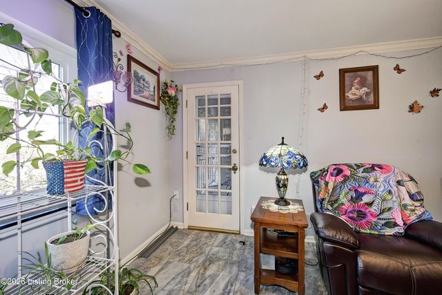 4875 Sherburn Ln UNIT 3D, Louisville, KY 40207