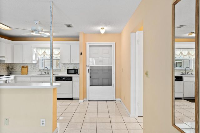 6531 SE Federal Highway M112, Stuart, FL 34997