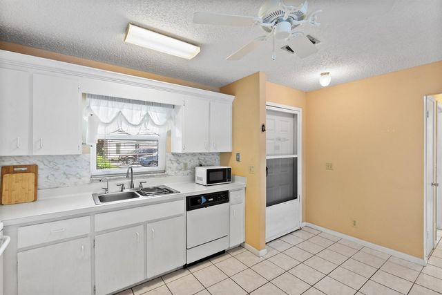 6531 SE Federal Highway M112, Stuart, FL 34997