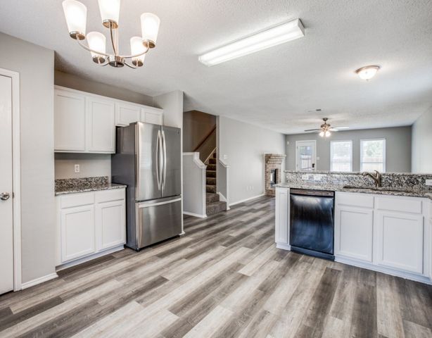 624 Canyon Place, Desoto, TX 75115