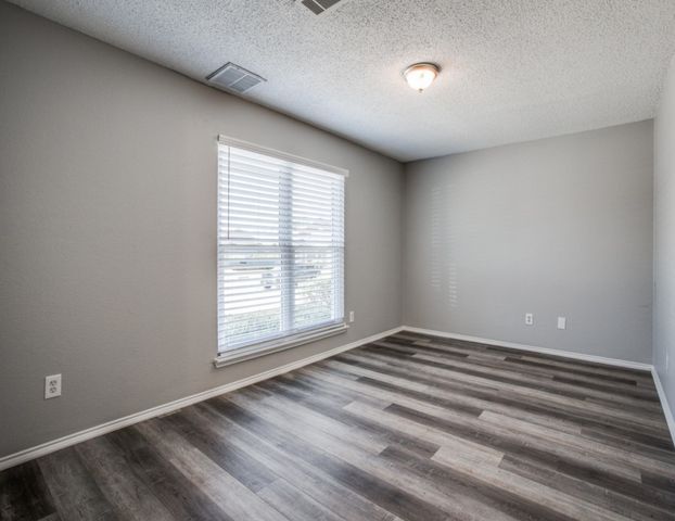 624 Canyon Place, Desoto, TX 75115