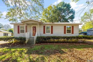 528 Quincy Street, Scottsboro, AL 35768