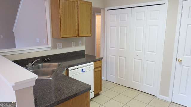4136 Ravenwood Court, Union City, GA 30291