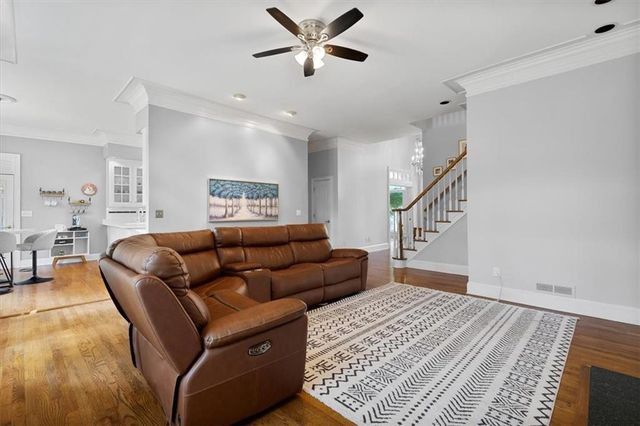 2172 Major Loring Way SW, Marietta, GA 30064