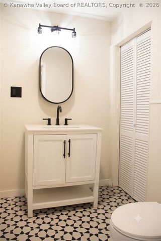 102 Valentia Street, Huntington, WV 25705