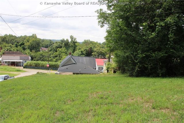 102 Valentia Street, Huntington, WV 25705