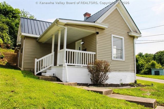 102 Valentia Street, Huntington, WV 25705