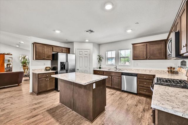 67373 Rio Largo Road, Cathedral City, CA 92234