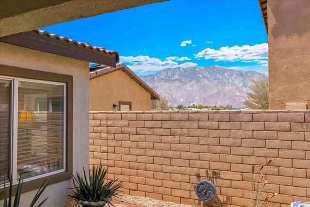 67373 Rio Largo Road, Cathedral City, CA 92234