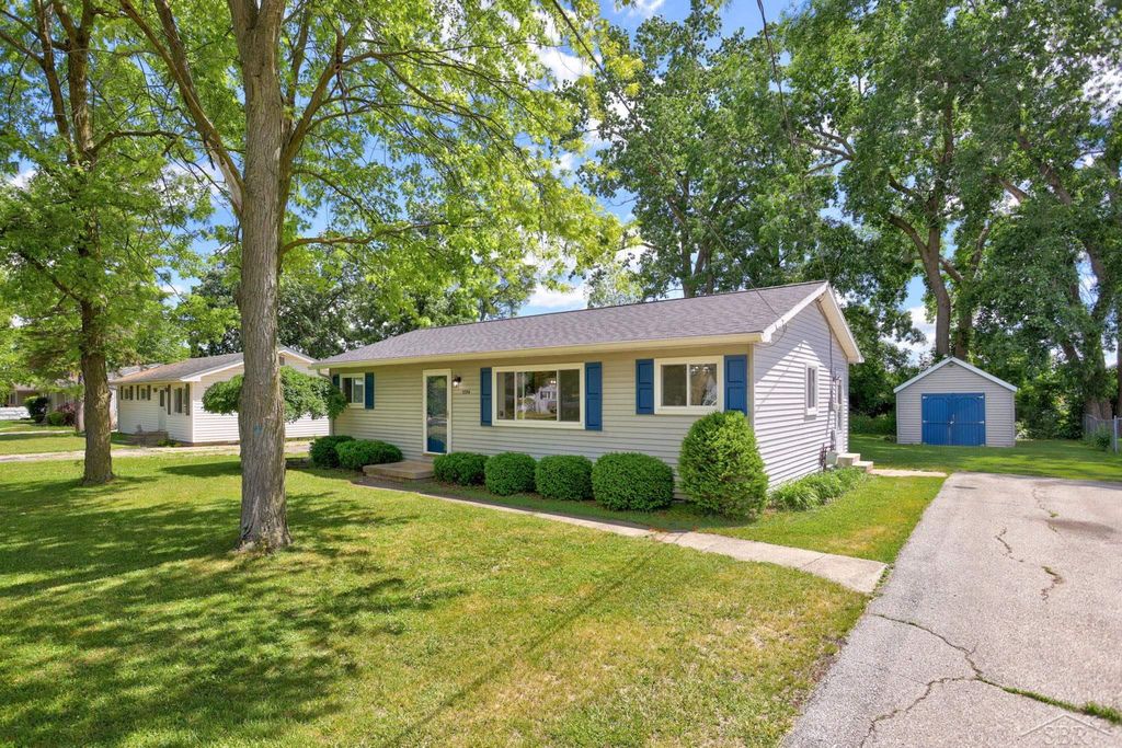 3374 Meyer Place, Saginaw, MI 48603