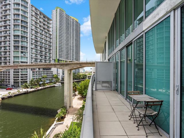 92 SW 3rd St 704, Miami, FL 33130