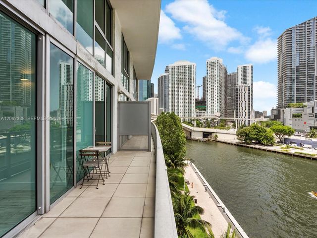 92 SW 3rd St 704, Miami, FL 33130