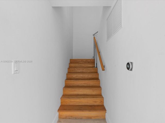 92 SW 3rd St 704, Miami, FL 33130