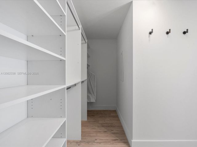 92 SW 3rd St 704, Miami, FL 33130