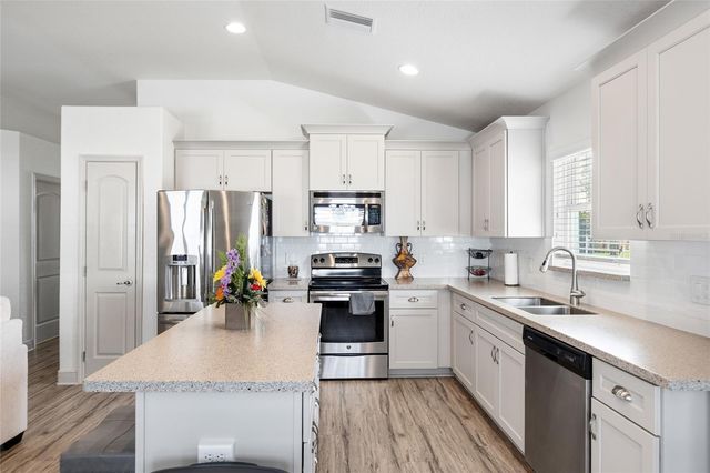 8421 BEACHWOOD COURT, Spring Hill, FL 34606