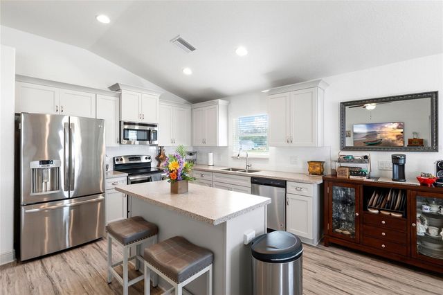 8421 BEACHWOOD COURT, Spring Hill, FL 34606