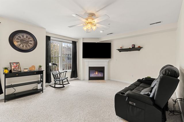 28 Andrew Street, Manchester, NH 03104