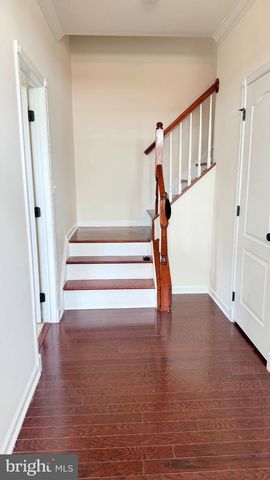 43196 WHELPLEHILL TER, Ashburn, VA 20148