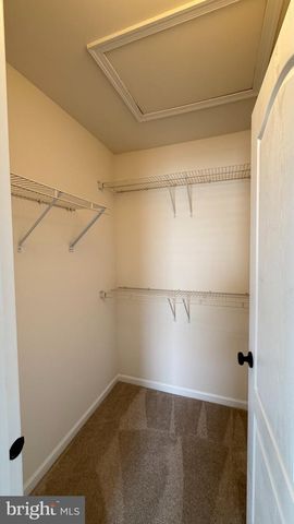 43196 WHELPLEHILL TER, Ashburn, VA 20148
