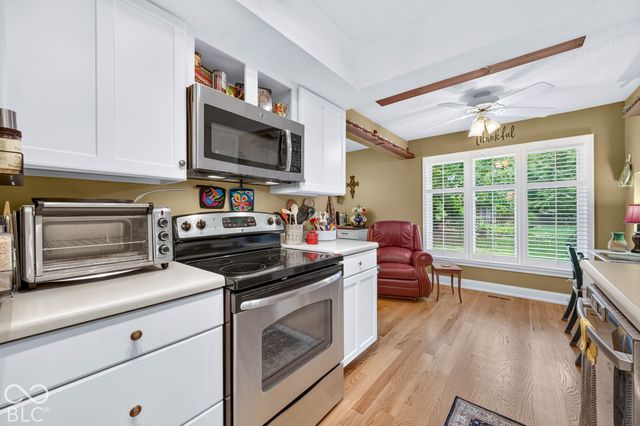261 Oakwood, Greenwood, IN 46142