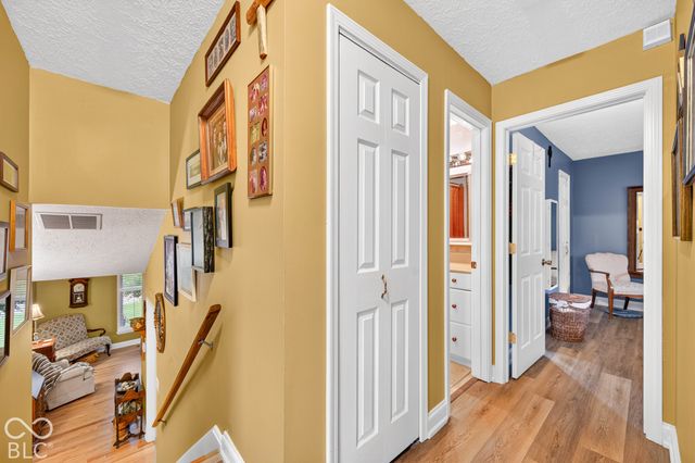261 Oakwood, Greenwood, IN 46142