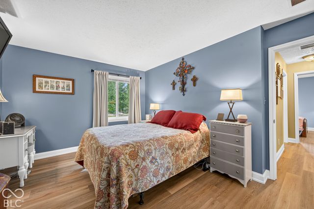 261 Oakwood, Greenwood, IN 46142