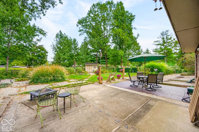 261 Oakwood, Greenwood, IN 46142
