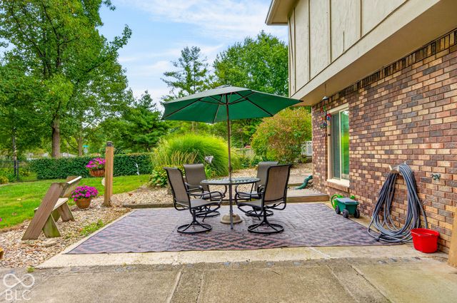 261 Oakwood, Greenwood, IN 46142