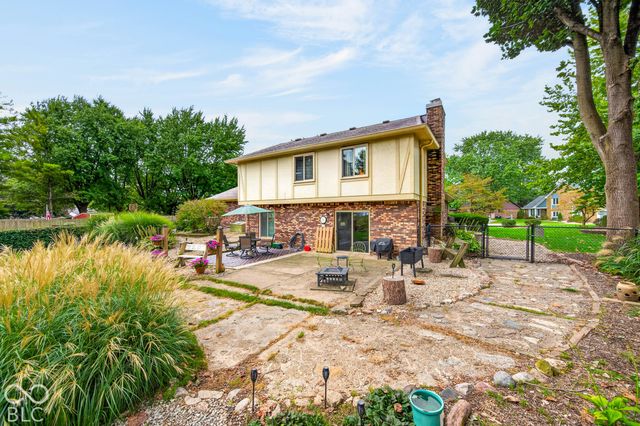 261 Oakwood, Greenwood, IN 46142