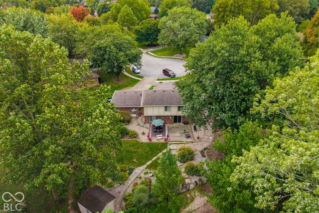 261 Oakwood, Greenwood, IN 46142