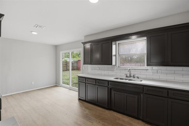 104 SW 50th Street Street, Oklahoma City, OK 73109