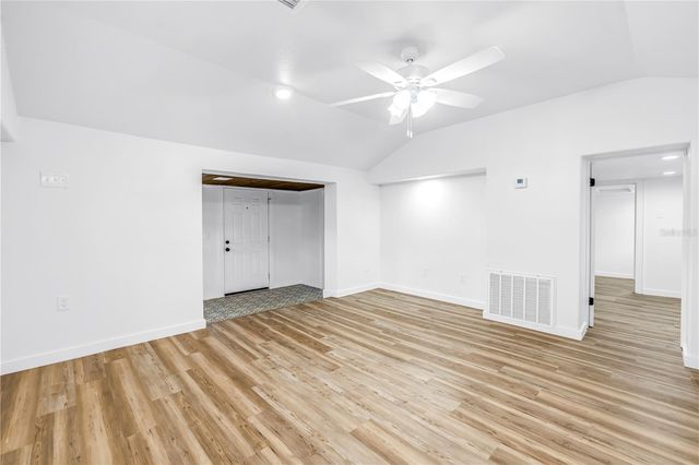 8616 N ORANGEVIEW AVENUE, Tampa, FL 33617