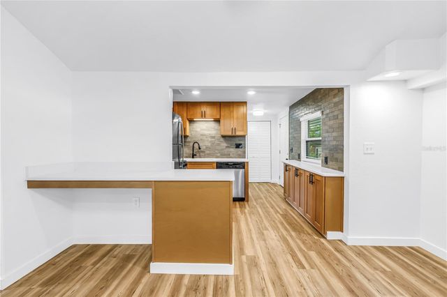 8616 N ORANGEVIEW AVENUE, Tampa, FL 33617