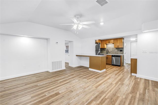 8616 N ORANGEVIEW AVENUE, Tampa, FL 33617