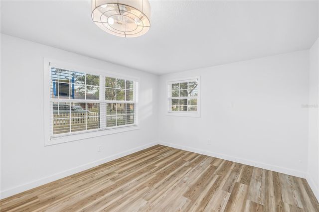 8616 N ORANGEVIEW AVENUE, Tampa, FL 33617