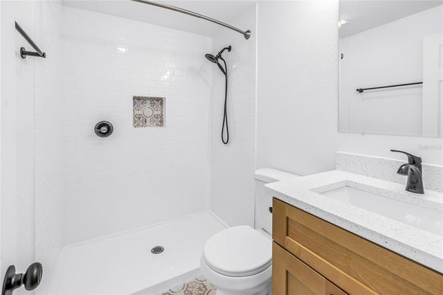 8616 N ORANGEVIEW AVENUE, Tampa, FL 33617