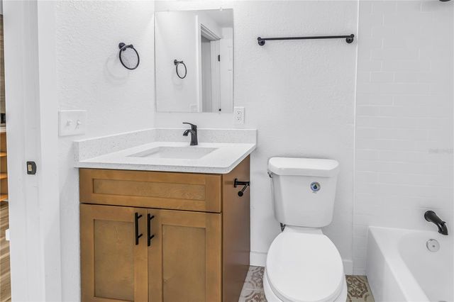 8616 N ORANGEVIEW AVENUE, Tampa, FL 33617