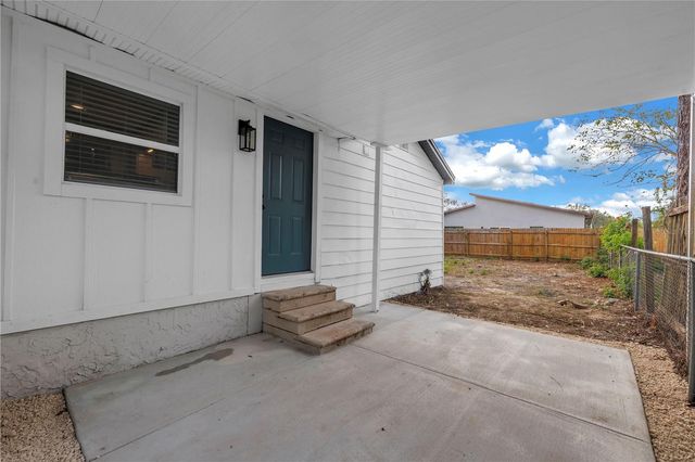 8616 N ORANGEVIEW AVENUE, Tampa, FL 33617