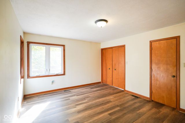 2275 Twinlake Drive, Morgantown, IN 46160