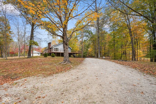 2275 Twinlake Drive, Morgantown, IN 46160