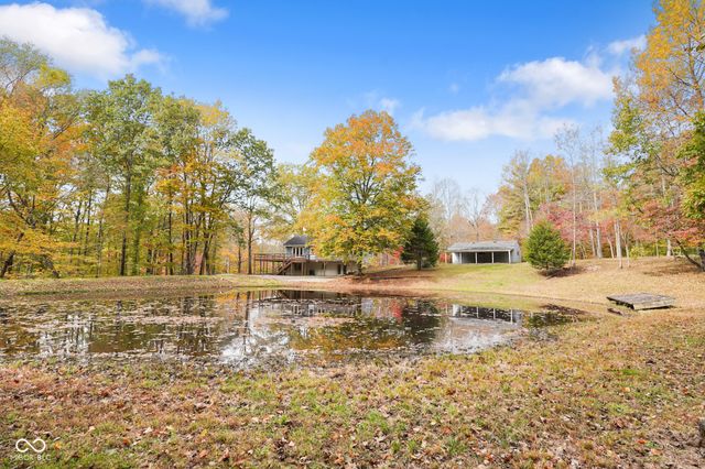 2275 Twinlake Drive, Morgantown, IN 46160